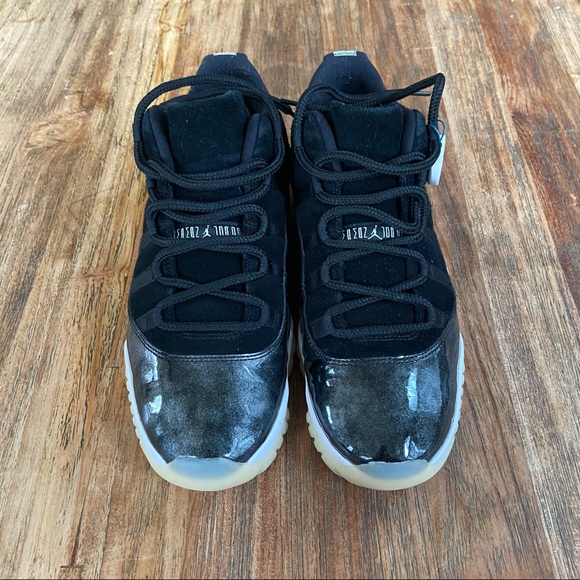 Air Jordan Retro XI Low - Picture 11 of 15